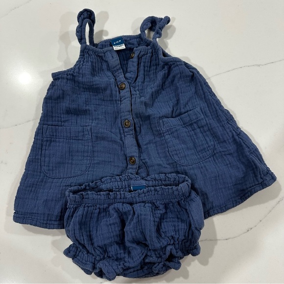 EUC: Sleeveless Button-Front Dress and Bloomer Shorts Set | 6-12 - Picture 2 of 5